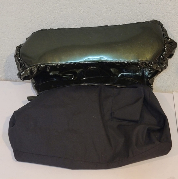 Gucci Patent Green Shoulder Bag/ Handbag - Picture 11 of 11